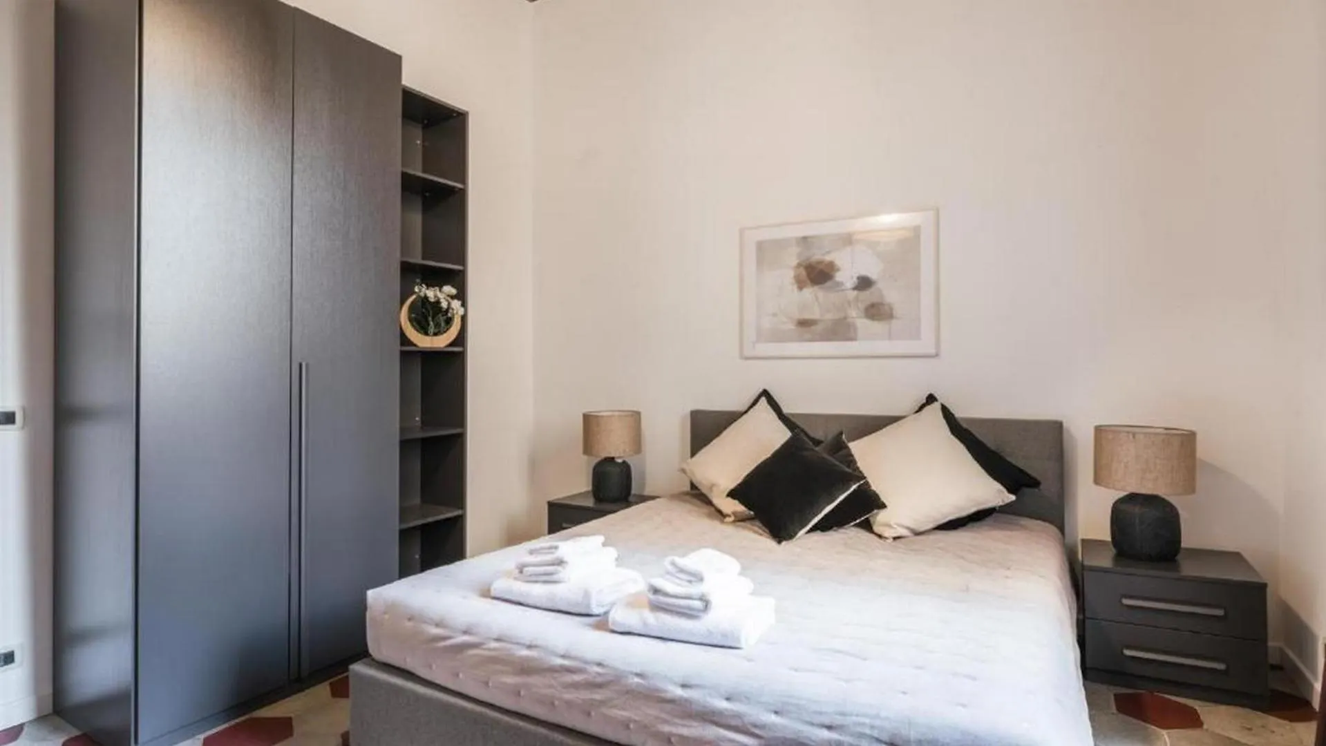 6Bdr Stylish Apartment In The Lovely Rome- If You Want To Book, Please Contact On Wh-Ats-App - 0034-635-518-216 !!!! 0*, Rome Italy